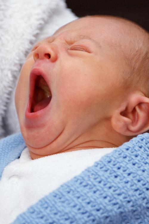 Антациды и антибиотики, назначаемые младенцам, могут вызывать аллергию