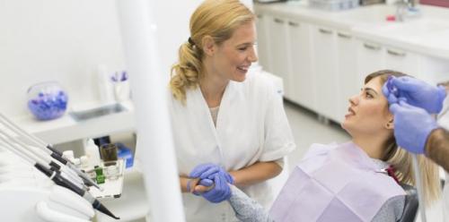 Dental bleaching, indications and contraindications