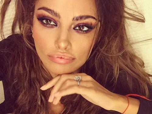 Pictorial super sexy cu Mădălina Ghenea! Superba româncă a încins spiritele pe Instagram